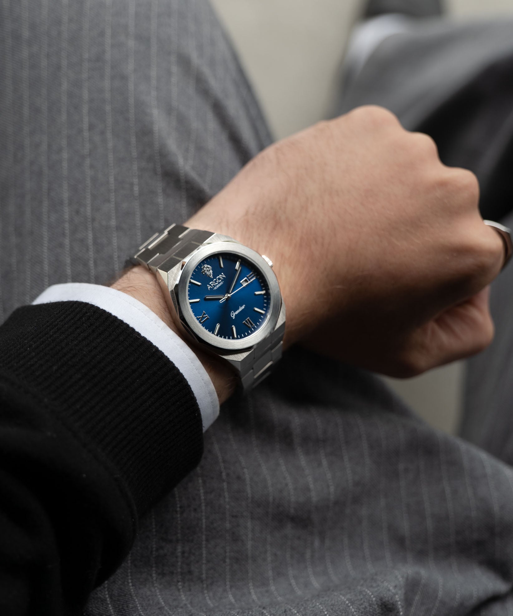 Grandeur - Sunburst Blue 